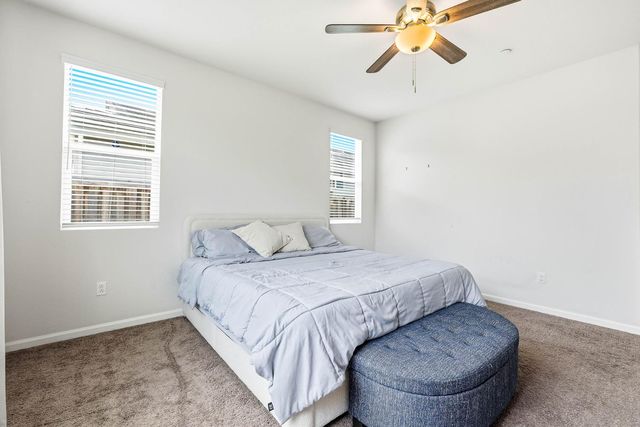 8237 Loyal Dr, Sacramento, CA 95829