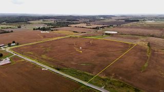 SR 61, Petersburg, IN 47567