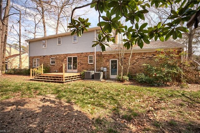 11 Cherbourg DR, Newport News, VA 23606