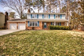 11 Cherbourg DR, Newport News, VA 23606