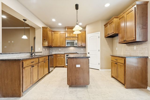 308 Pecos Drive, Burleson, TX 76028