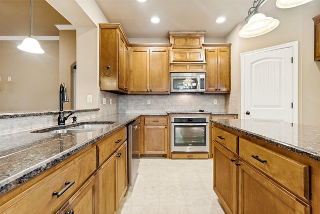 308 Pecos Drive, Burleson, TX 76028
