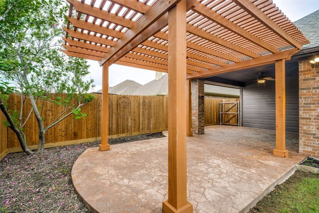 308 Pecos Drive, Burleson, TX 76028