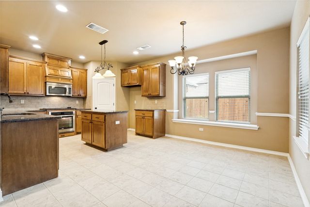 308 Pecos Drive, Burleson, TX 76028