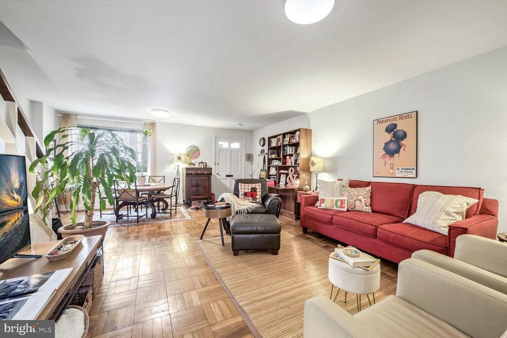 Image 1 of property listing at 9888 HOLLOW GLEN PL #2538B, Silver Spring, MD 20910