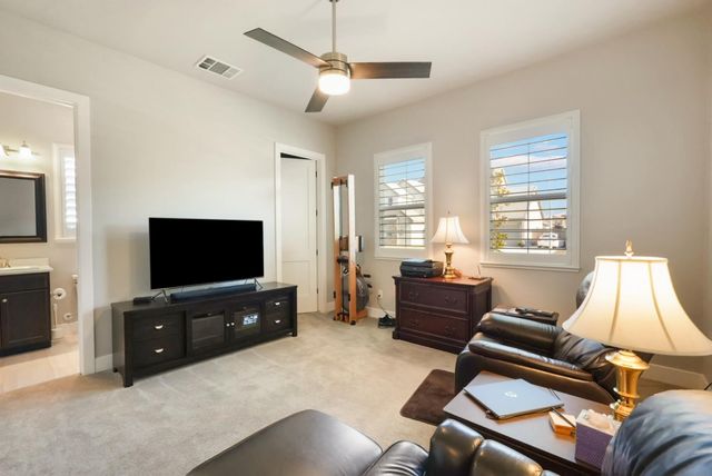 2119 Moya Pl, Manteca, CA 95337