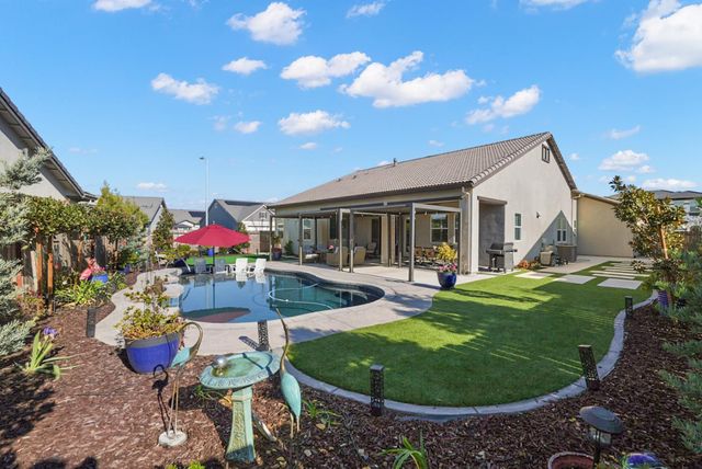 2119 Moya Pl, Manteca, CA 95337