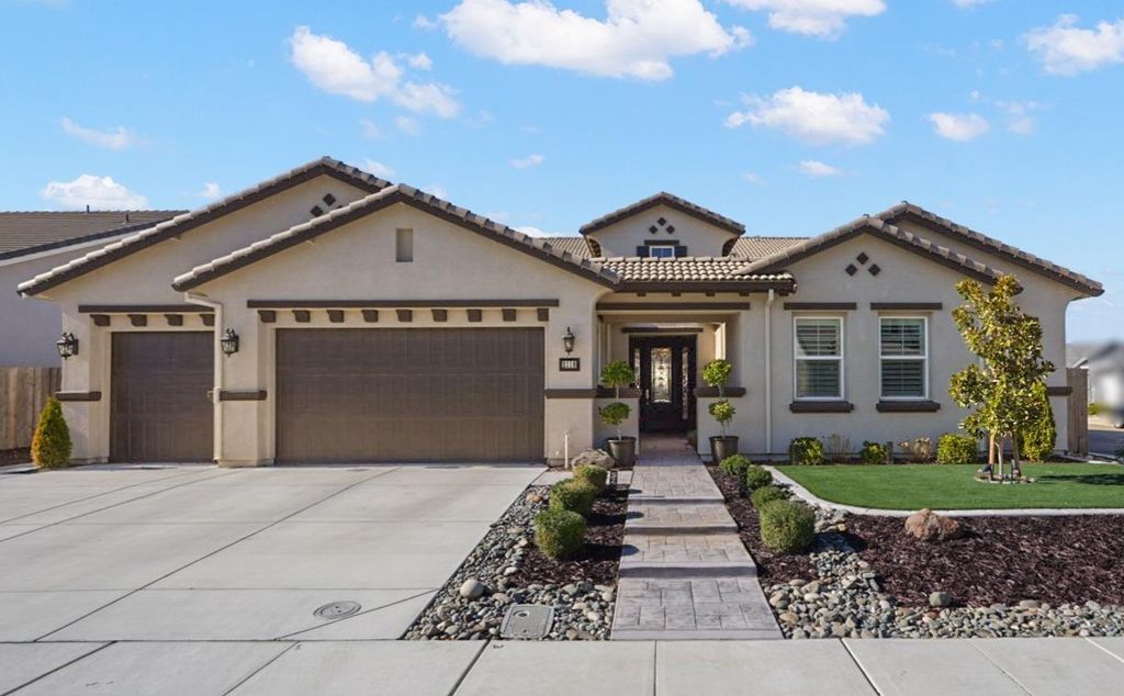 2119 Moya Pl, Manteca, CA 95337
