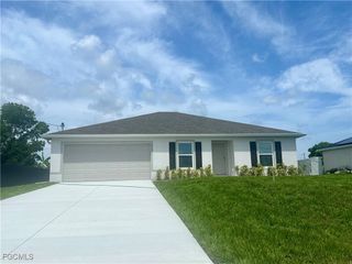 1220 NW 24th PL, Cape Coral, FL 33993