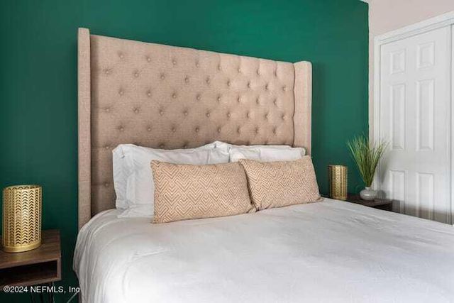 260 LEATHERLEAF Drive, Jacksonville, FL 32225