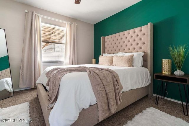 260 LEATHERLEAF Drive, Jacksonville, FL 32225