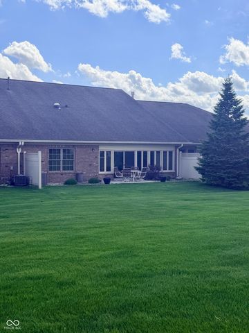 4998 Anna Maria Drive, Columbus, IN 47203