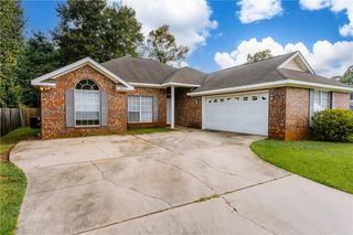 8825 Spring Grove N, Mobile, AL 36695