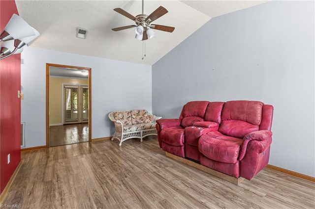 3043 Windchase Court, High Point, NC 27265