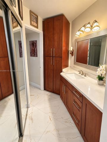 15555 N Miami Lakeway N 106, Miami Lakes, FL 33014