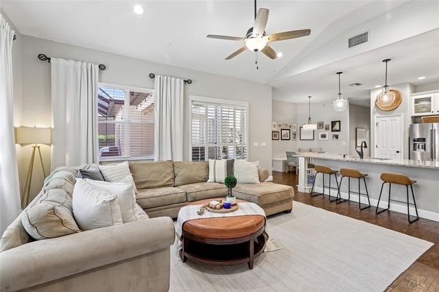6004 MERLINWOOD DRIVE, Lithia, FL 33547