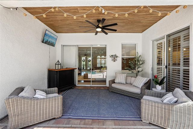 6004 MERLINWOOD DRIVE, Lithia, FL 33547