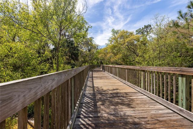 6004 MERLINWOOD DRIVE, Lithia, FL 33547