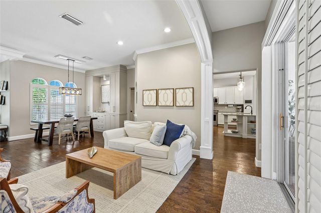 6004 MERLINWOOD DRIVE, Lithia, FL 33547