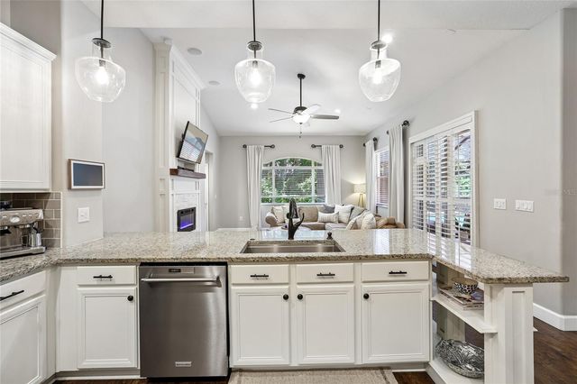 6004 MERLINWOOD DRIVE, Lithia, FL 33547