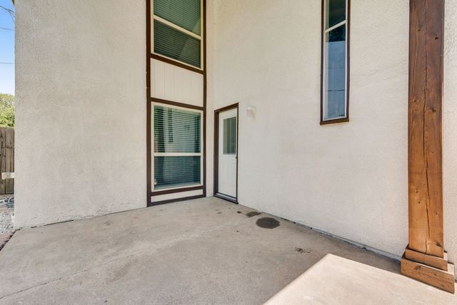 219 W Rochelle Road, Irving, TX 75062
