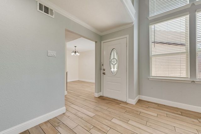 219 W Rochelle Road, Irving, TX 75062