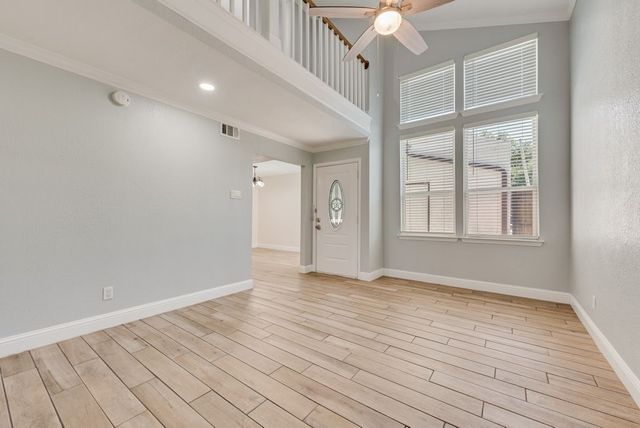 219 W Rochelle Road, Irving, TX 75062