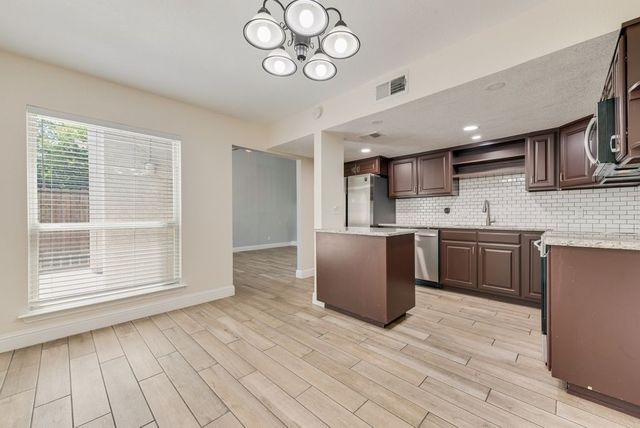219 W Rochelle Road, Irving, TX 75062