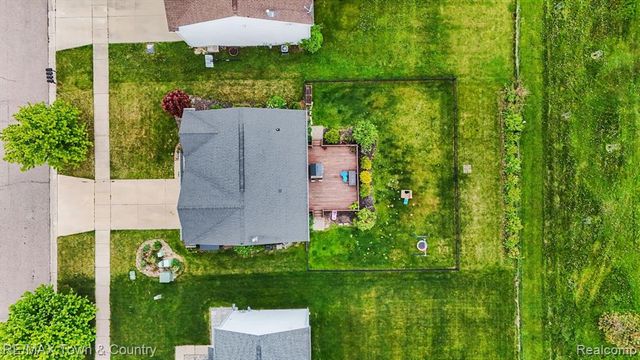 3253 Pine Run Drive, Swartz Creek, MI 48473