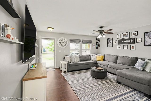 3253 Pine Run Drive, Swartz Creek, MI 48473