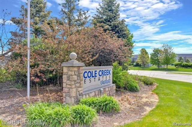 3253 Pine Run Drive, Swartz Creek, MI 48473