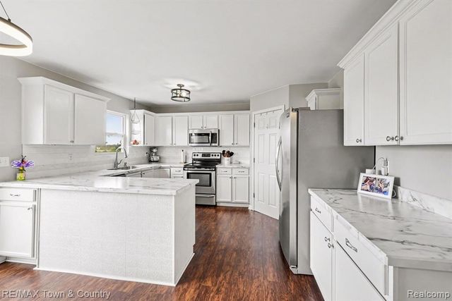3253 Pine Run Drive, Swartz Creek, MI 48473