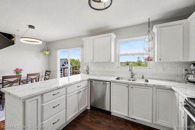 3253 Pine Run Drive, Swartz Creek, MI 48473