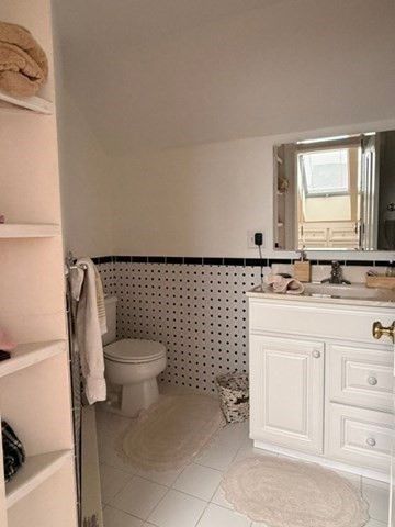 52 Hillsdale Road 52, Medford, MA 02155