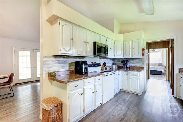 201 Russ Circle, Savannah, GA 31406