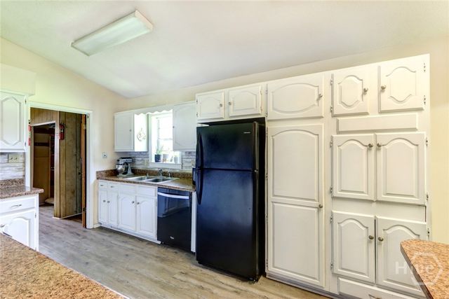 201 Russ Circle, Savannah, GA 31406