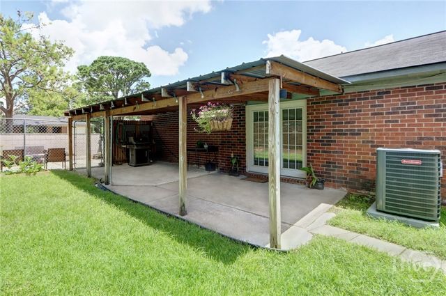 201 Russ Circle, Savannah, GA 31406
