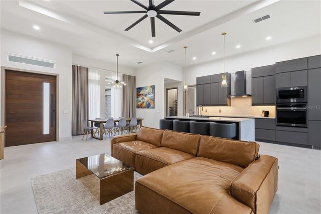 42 LLEWELLYN TRAIL, Palm Coast, FL 32164