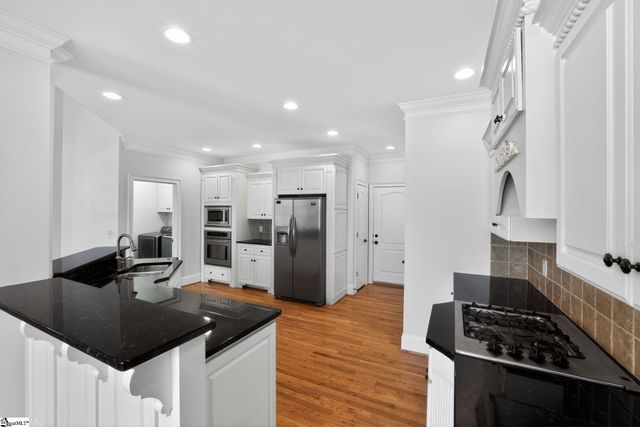 2 Dawn Meadow Court, Simpsonville, SC 29680