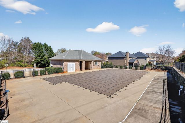 2 Dawn Meadow Court, Simpsonville, SC 29680