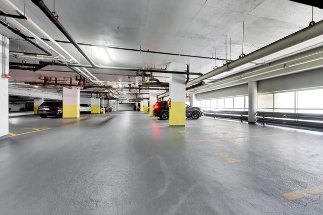 230 W Division Street 1107, Chicago, IL 60610