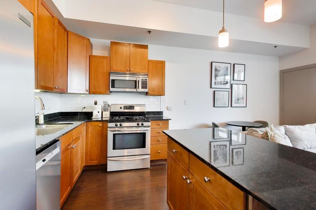 230 W Division Street 1107, Chicago, IL 60610