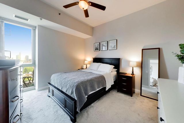 230 W Division Street 1107, Chicago, IL 60610