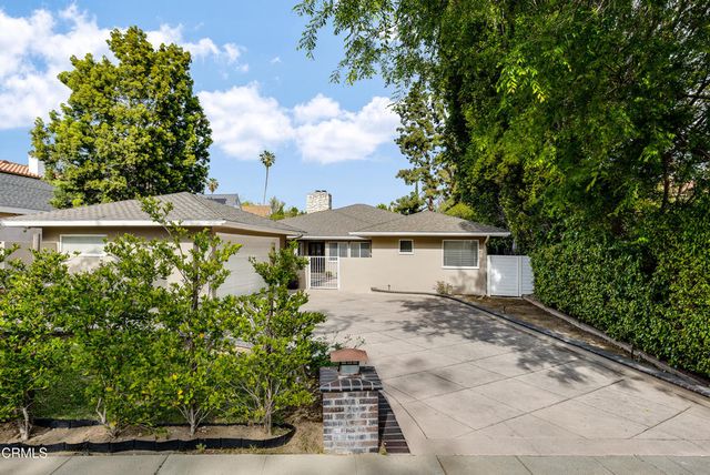 1660 S Oak Knoll Avenue, San Marino, CA 91108