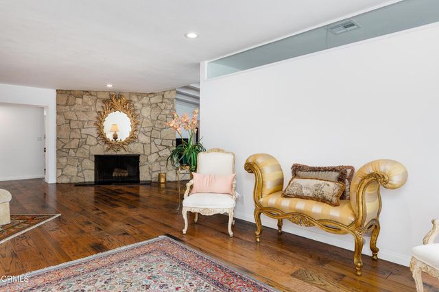 1660 S Oak Knoll Avenue, San Marino, CA 91108