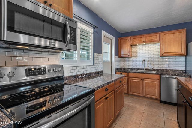 7830 E BELLEVIEW Street, Scottsdale, AZ 85257