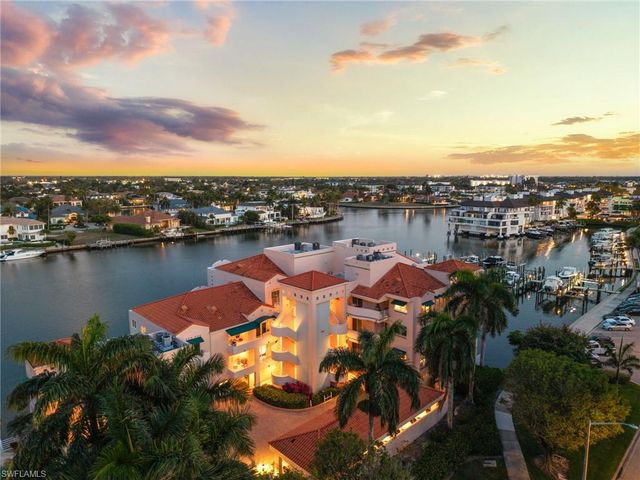 4500 Gulf Shore BLVD N 141, Naples, FL 34103