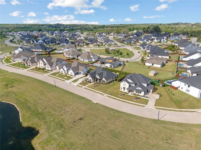 187 Stirling Drive, Argyle, TX 76226