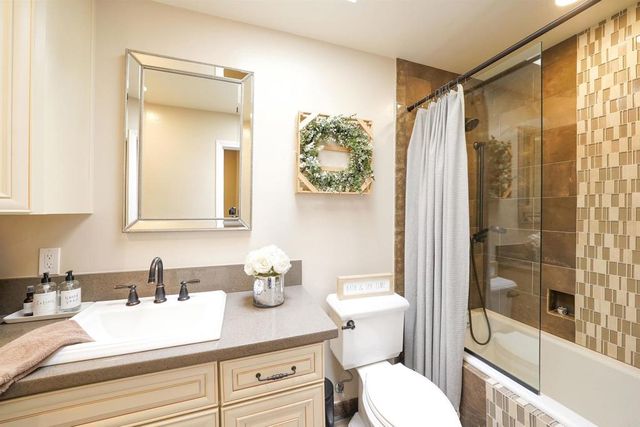 24363 Del Amo Road, Ramona, CA 92065