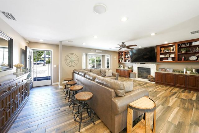 24363 Del Amo Road, Ramona, CA 92065